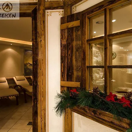 Daniel Hotel 4*