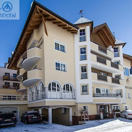 Daniel Hotel 4*